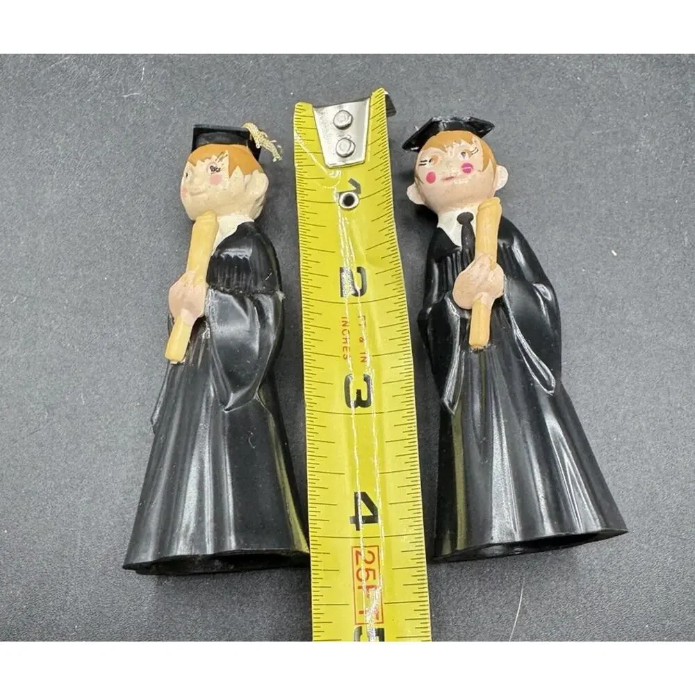2 Vtg 1972 WILTON Graduation Cake Toppers Figures Boy & Girl Hong Kong -T28